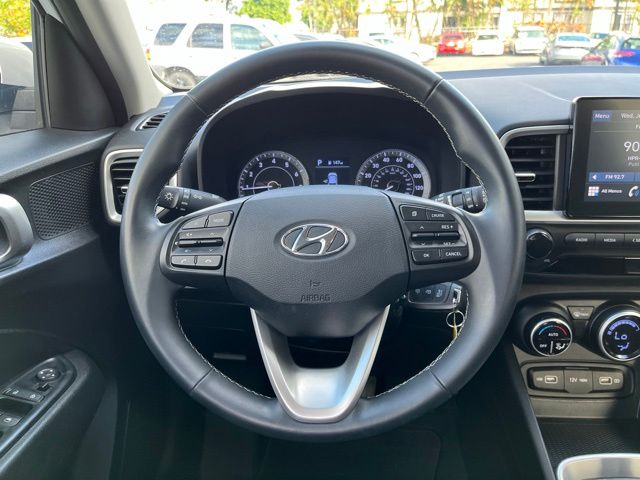 Thumbnail: 2022 Hyundai Venue - 13