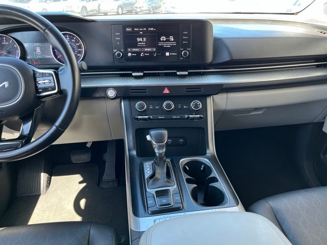 Thumbnail: 2022 Kia Carnival - 9