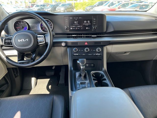 Thumbnail: 2022 Kia Carnival - 9