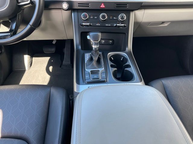 Thumbnail: 2022 Kia Carnival - 14