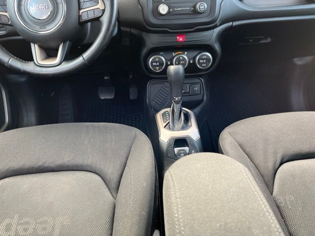 Thumbnail: 2017 Jeep Renegade - 15