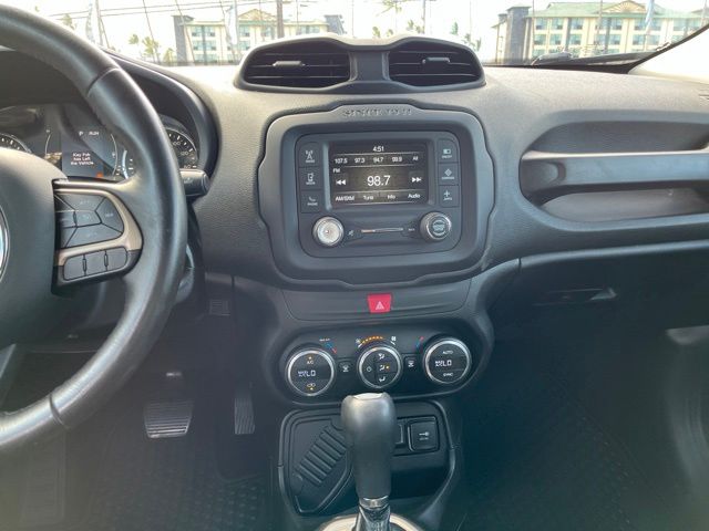 Thumbnail: 2017 Jeep Renegade - 14
