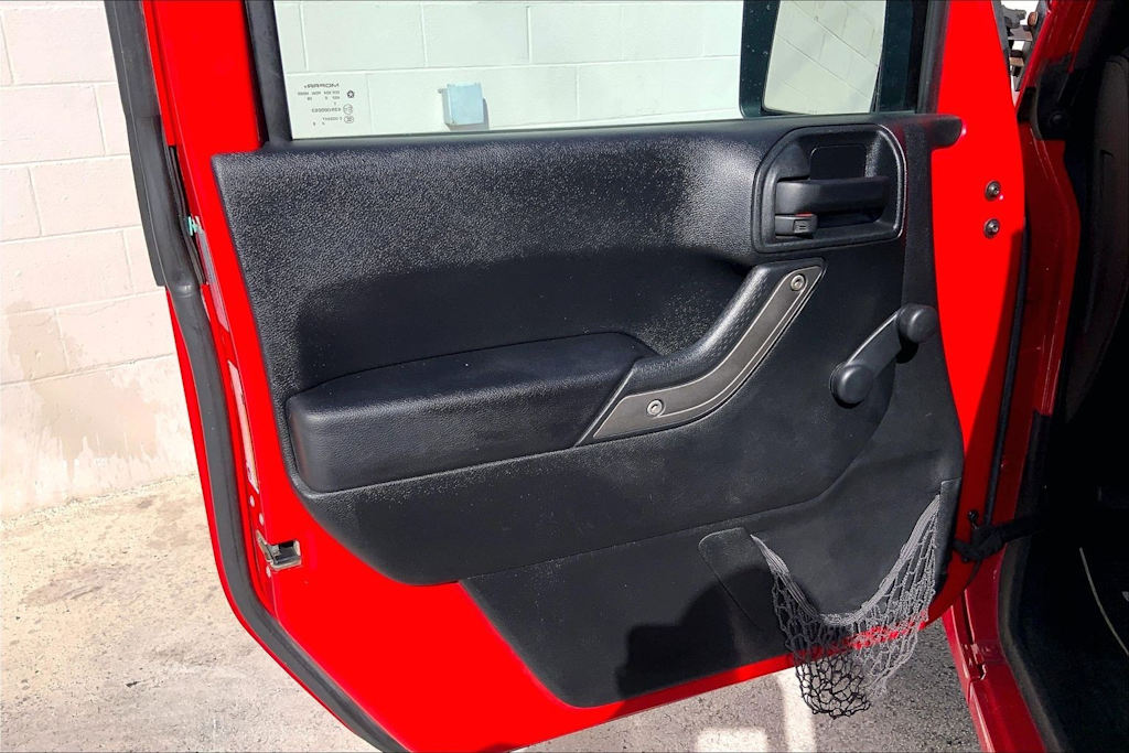 Thumbnail: 2017 Jeep Wrangler - 26