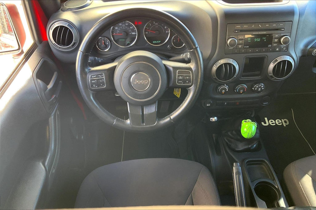 Thumbnail: 2017 Jeep Wrangler - 14