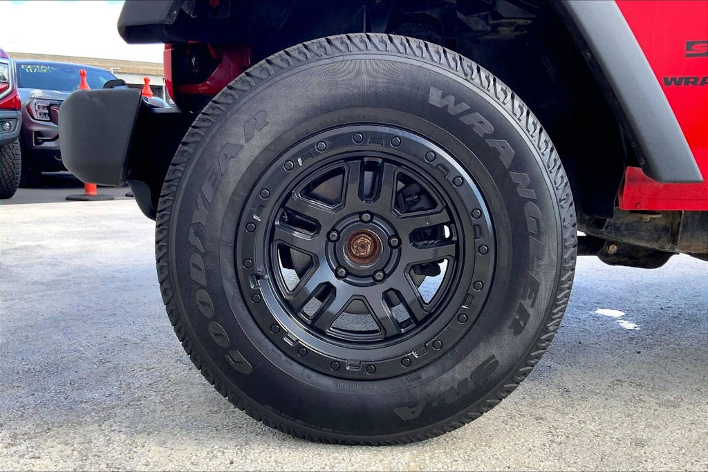 Thumbnail: 2017 Jeep Wrangler - 8