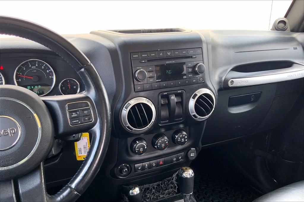 Thumbnail: 2013 Jeep Wrangler - 15