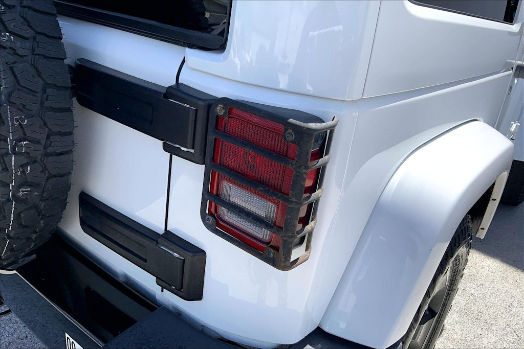 Thumbnail: 2014 Jeep Wrangler - 30