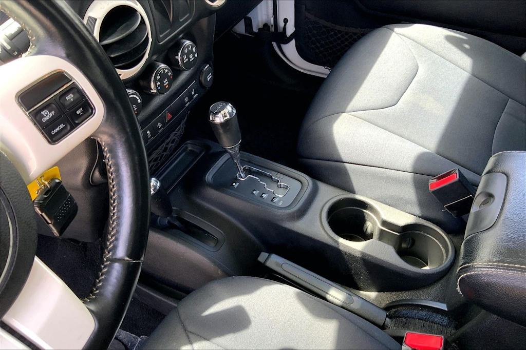 Thumbnail: 2014 Jeep Wrangler - 20