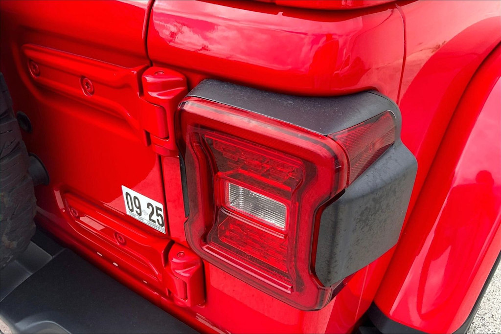 Thumbnail: 2021 Jeep Wrangler - 30