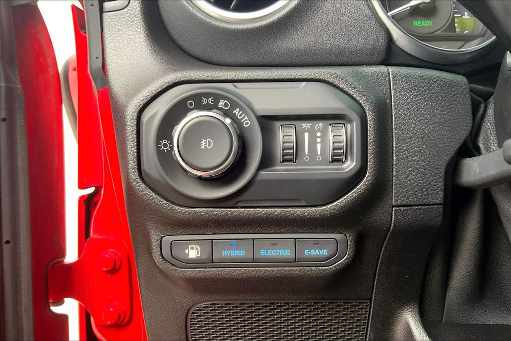 Thumbnail: 2021 Jeep Wrangler - 19