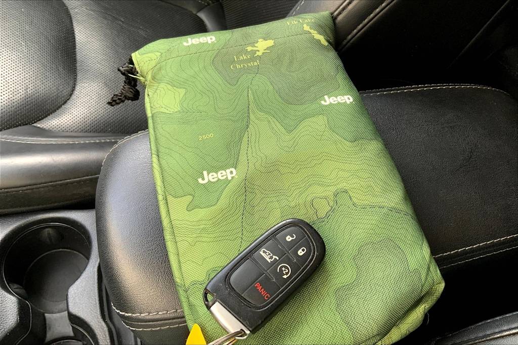 Thumbnail: 2019 Jeep Cherokee - 19