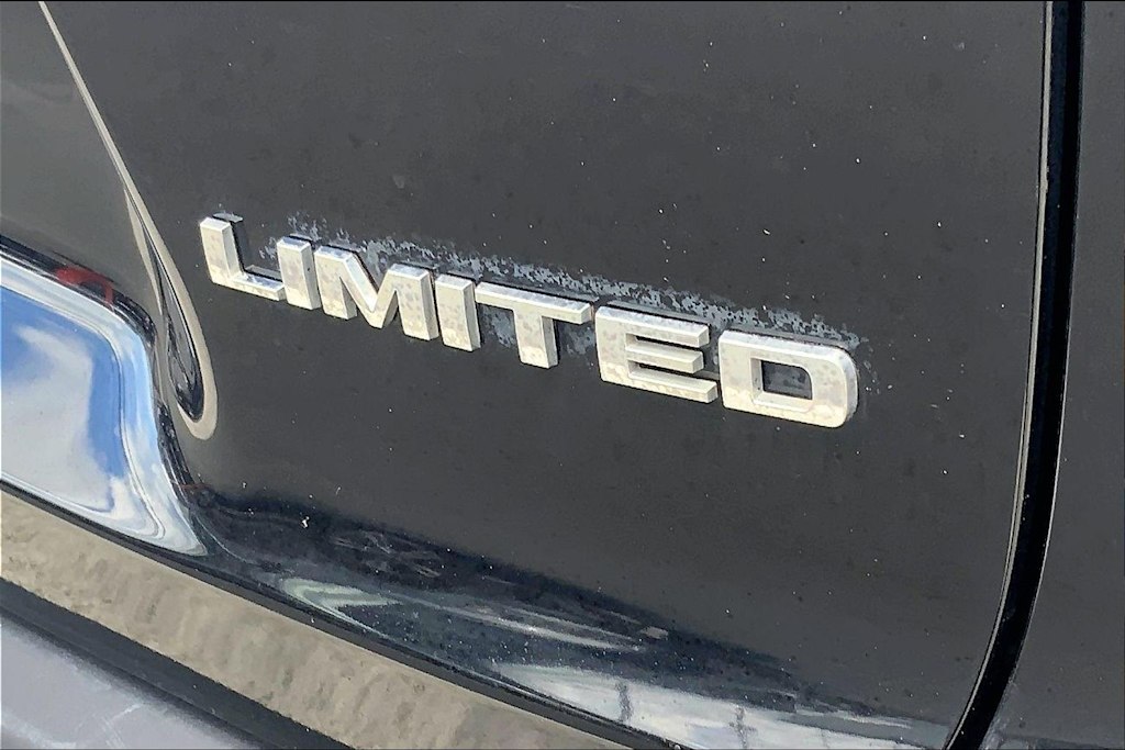 Thumbnail: 2019 Jeep Cherokee - 7
