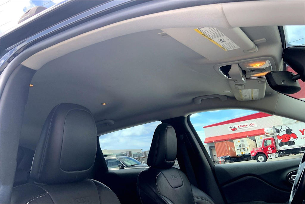 Thumbnail: 2019 Jeep Cherokee - 29