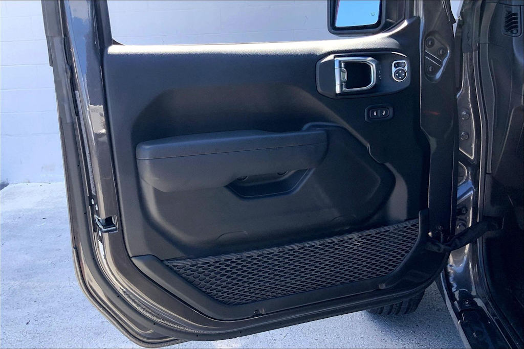 Thumbnail: 2025 Jeep Wrangler - 28