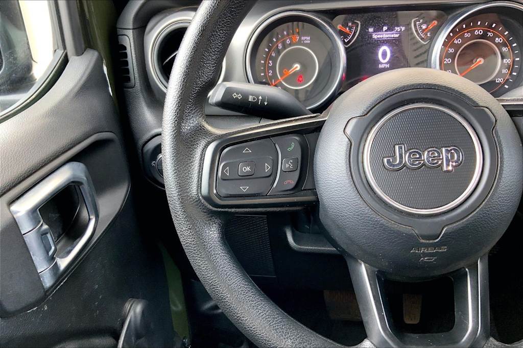 Thumbnail: 2022 Jeep Gladiator - 24