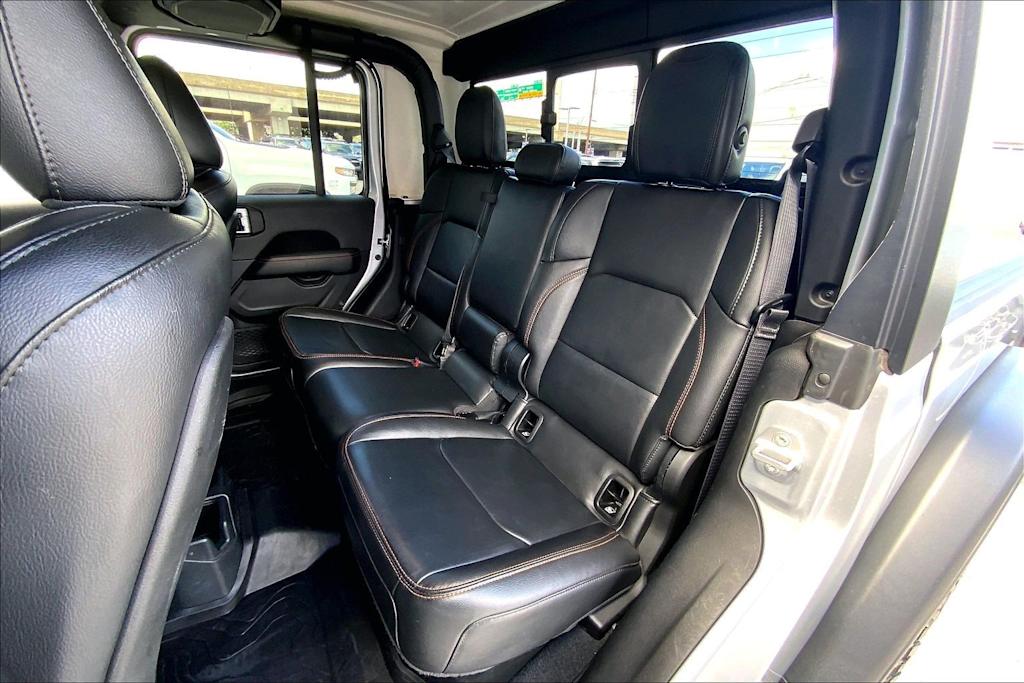 Thumbnail: 2022 Jeep Gladiator - 13