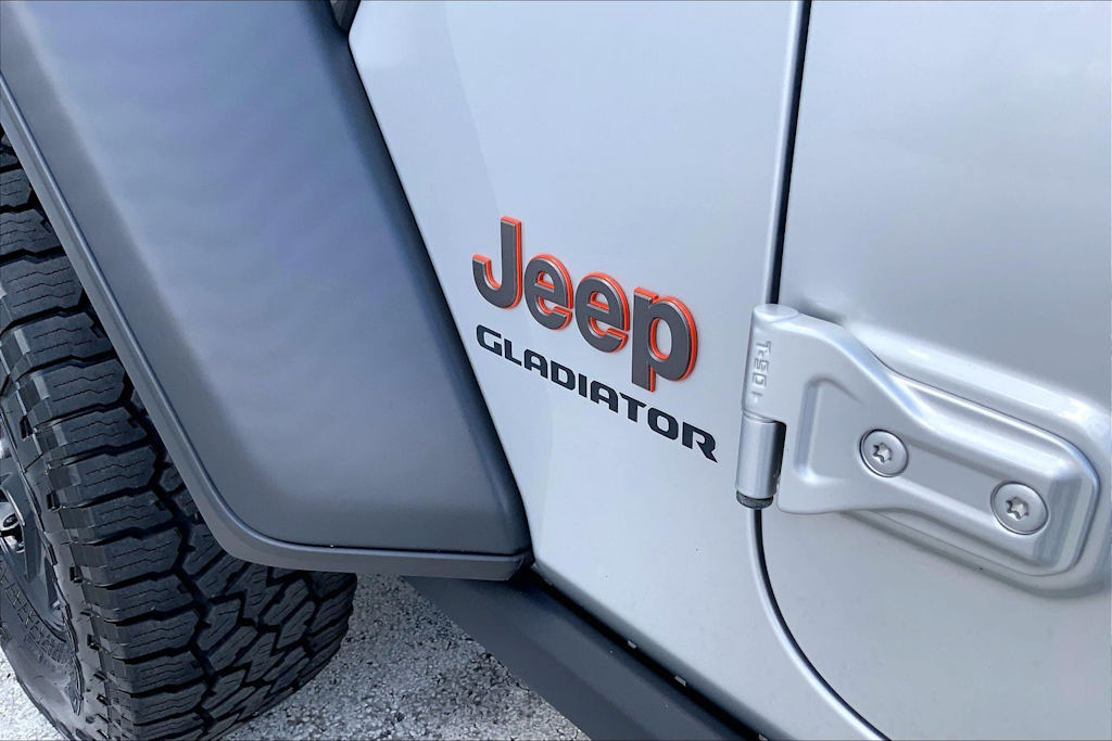 Thumbnail: 2022 Jeep Gladiator - 7