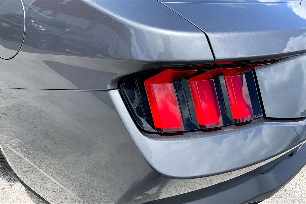 Thumbnail: 2025 Ford Mustang - 31