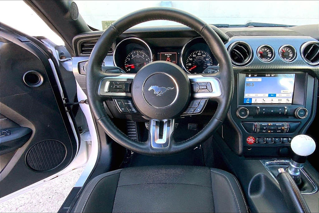 Thumbnail: 2017 Ford Mustang - 14