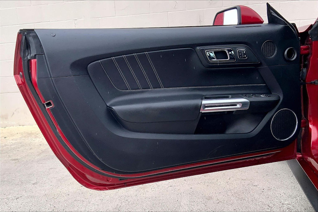 Thumbnail: 2017 Ford Mustang - 27
