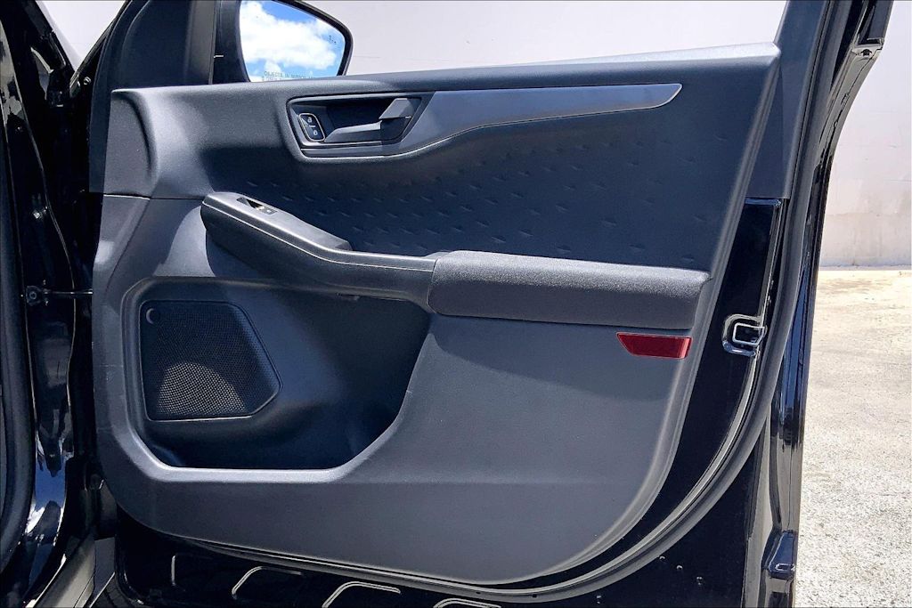 Thumbnail: 2020 Ford Escape - 28