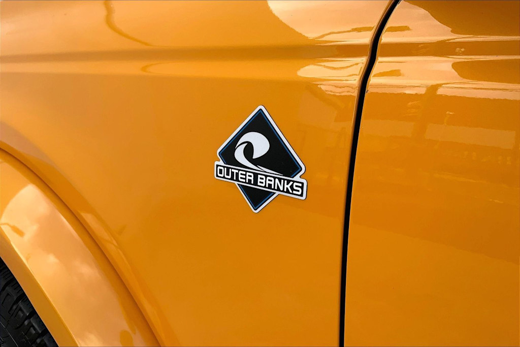 Thumbnail: 2021 Ford Bronco - 7