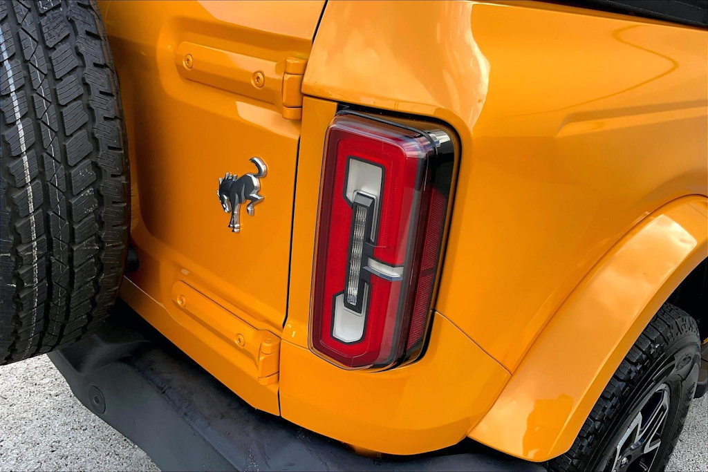 Thumbnail: 2021 Ford Bronco - 32