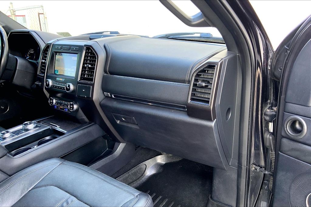 Thumbnail: 2019 Ford Expedition - 15