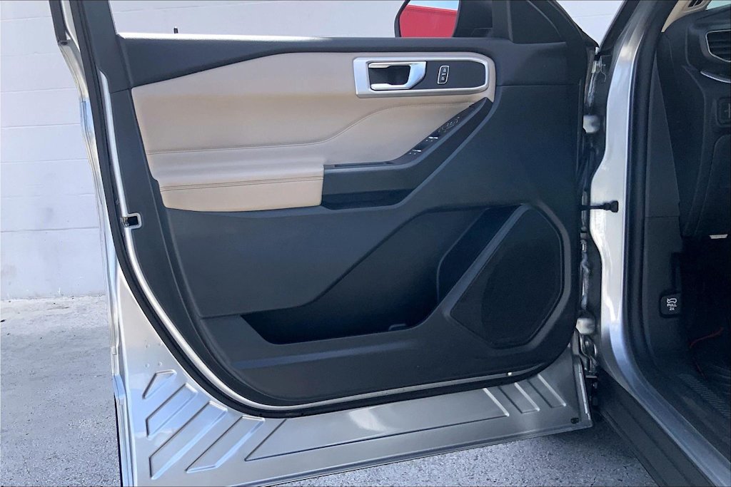 Thumbnail: 2020 Ford Explorer - 27