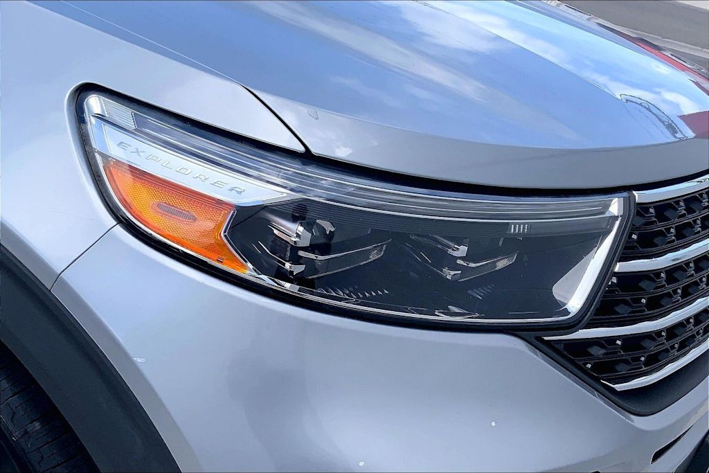 Thumbnail: 2020 Ford Explorer - 31