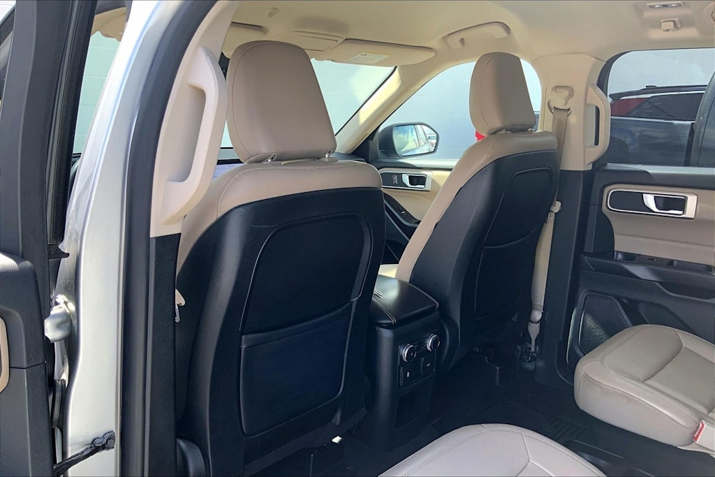 Thumbnail: 2020 Ford Explorer - 13
