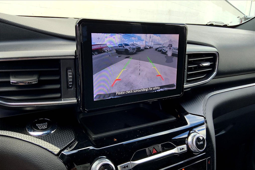 Thumbnail: 2023 Ford Explorer - 26