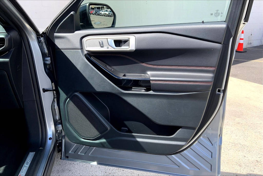 Thumbnail: 2023 Ford Explorer - 28