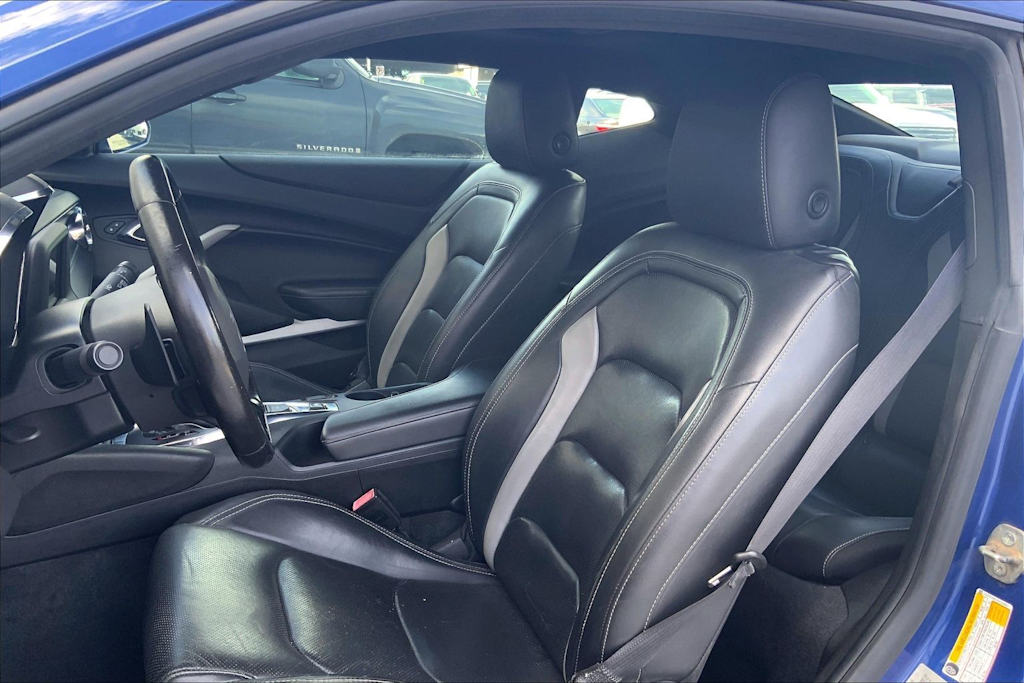 Thumbnail: 2019 Chevrolet Camaro - 11