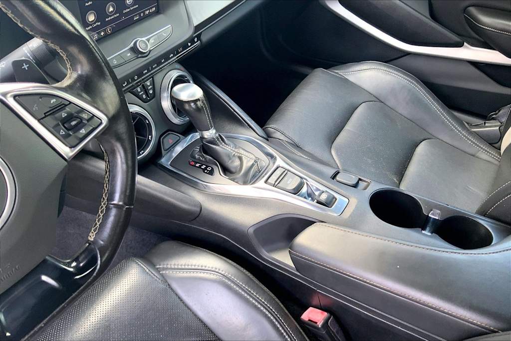 Thumbnail: 2019 Chevrolet Camaro - 17