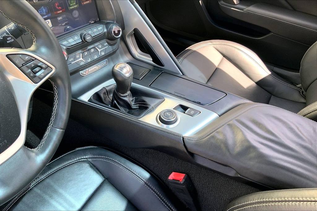 Thumbnail: 2015 Chevrolet Corvette - 15