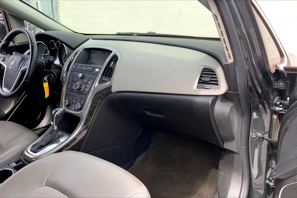 Thumbnail: 2016 Buick Verano - 15