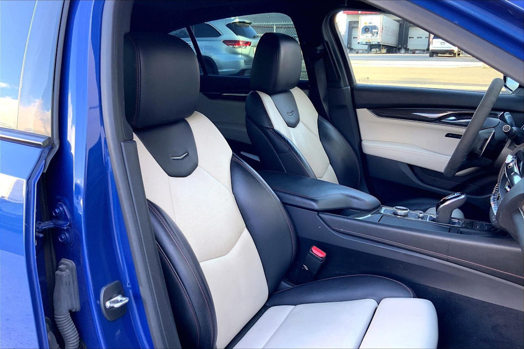 Thumbnail: 2021 Cadillac CT5 - 12