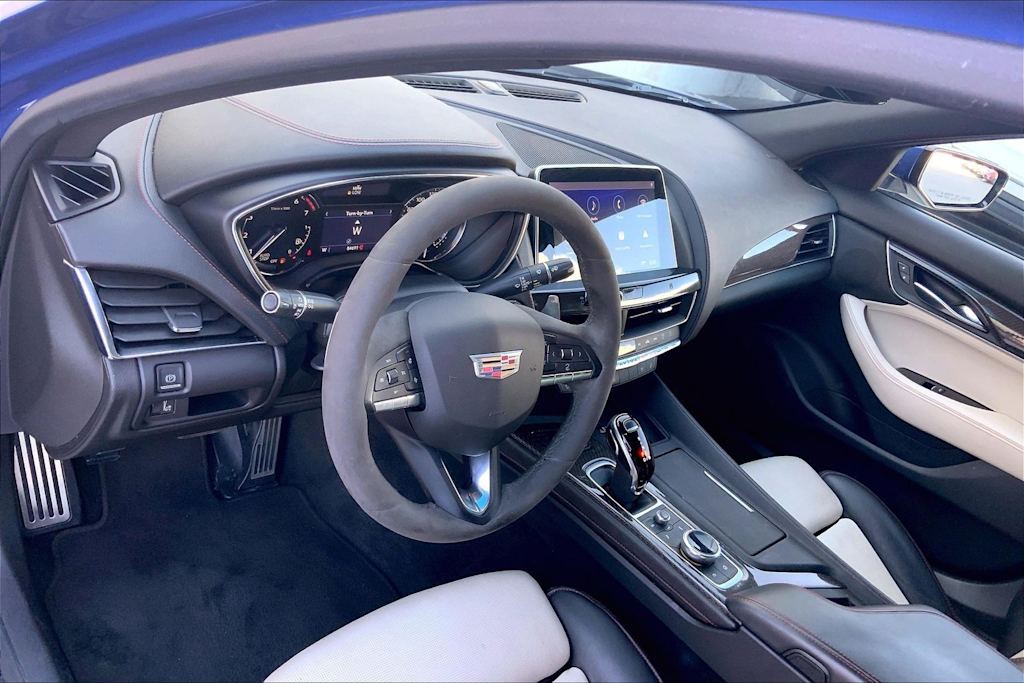 Thumbnail: 2021 Cadillac CT5 - 2