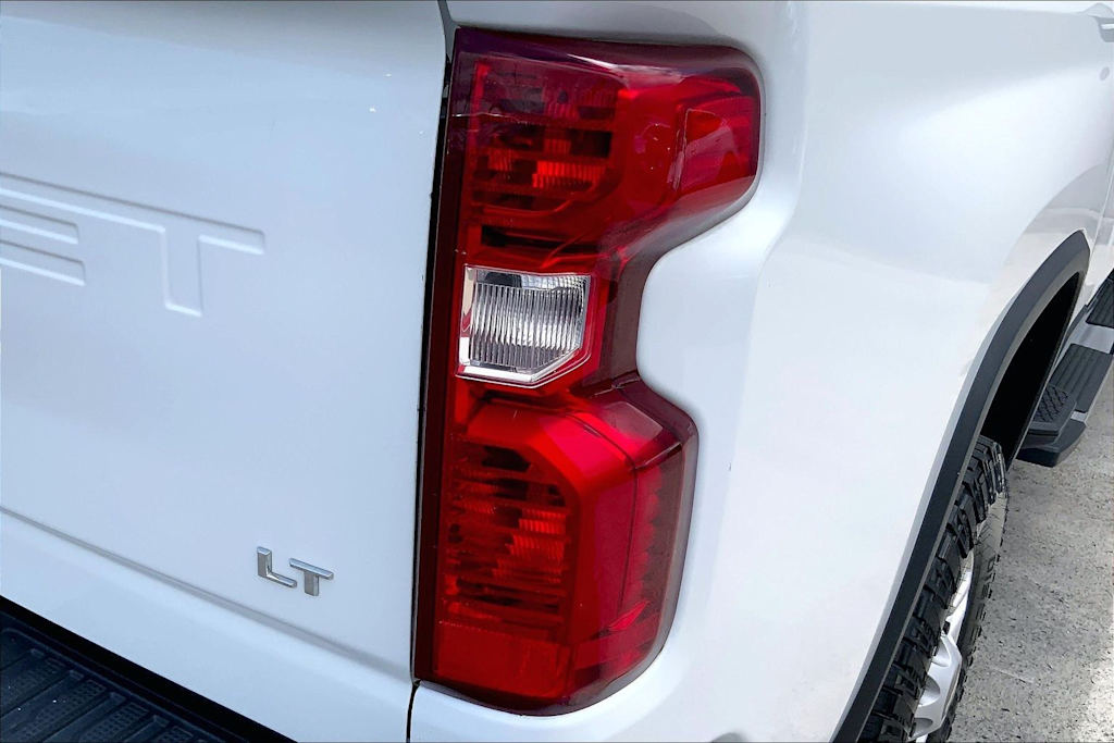 Thumbnail: 2020 Chevrolet Silverado 2500 - 32