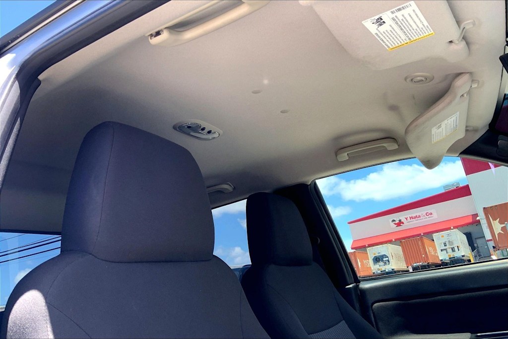 Thumbnail: 2012 Chevrolet Colorado - 30