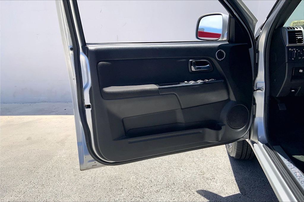 Thumbnail: 2012 Chevrolet Colorado - 28