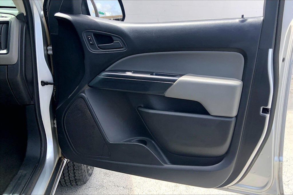 Thumbnail: 2016 Chevrolet Colorado - 28
