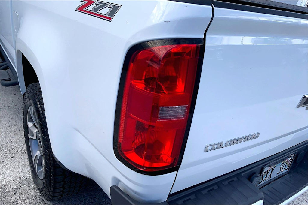 Thumbnail: 2016 Chevrolet Colorado - 32