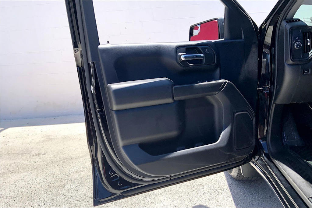 Thumbnail: 2023 Chevrolet Silverado 1500 - 27