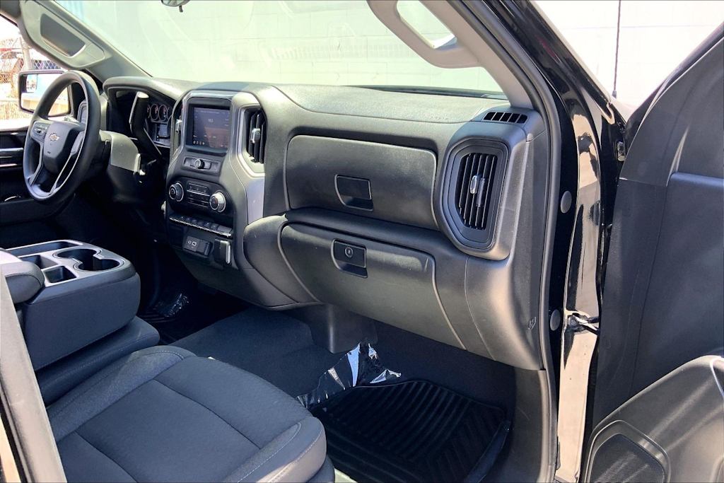 Thumbnail: 2023 Chevrolet Silverado 1500 - 23