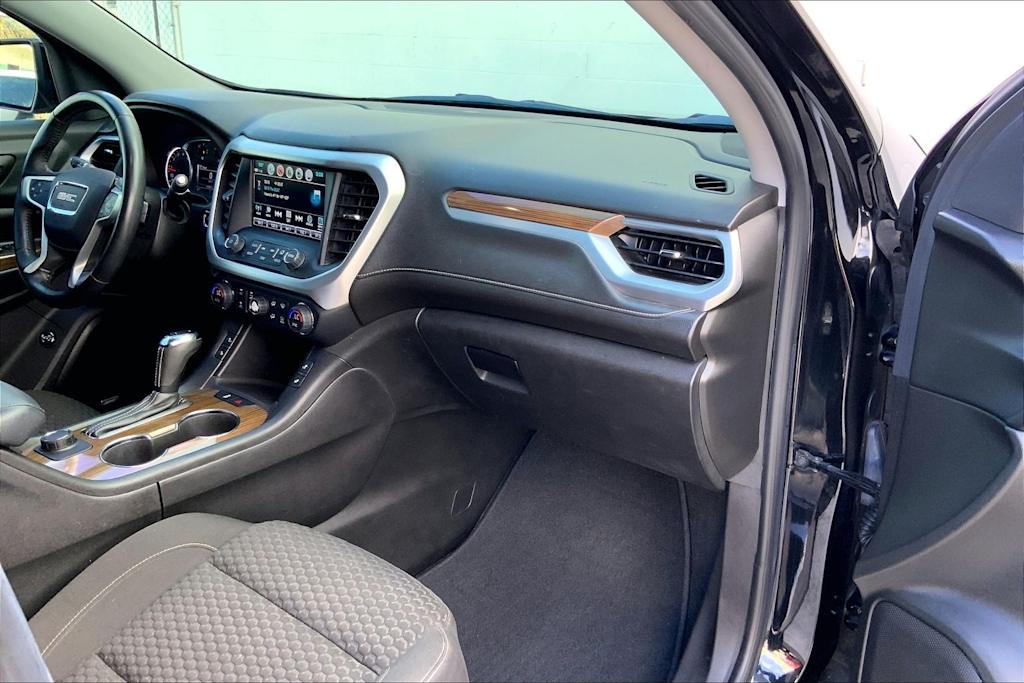 Thumbnail: 2018 GMC Acadia - 15