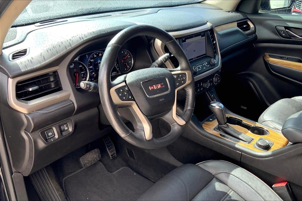 Thumbnail: 2017 GMC Acadia - 2