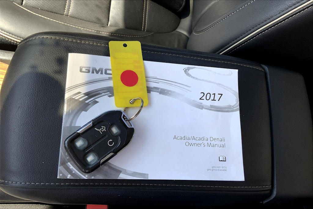 Thumbnail: 2017 GMC Acadia - 20