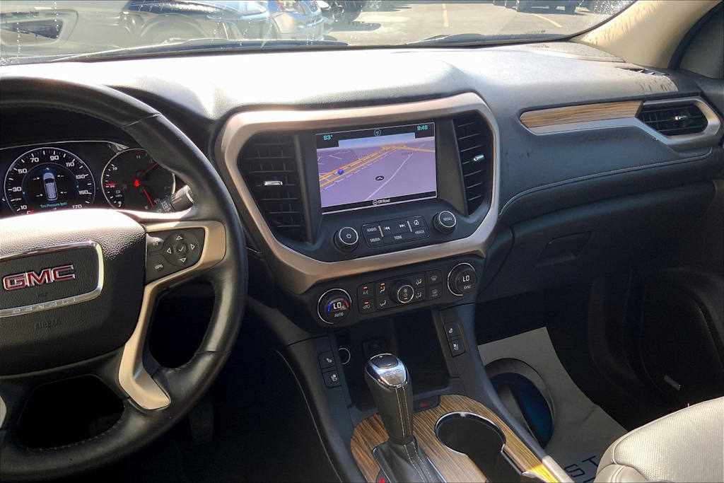 Thumbnail: 2017 GMC Acadia - 15